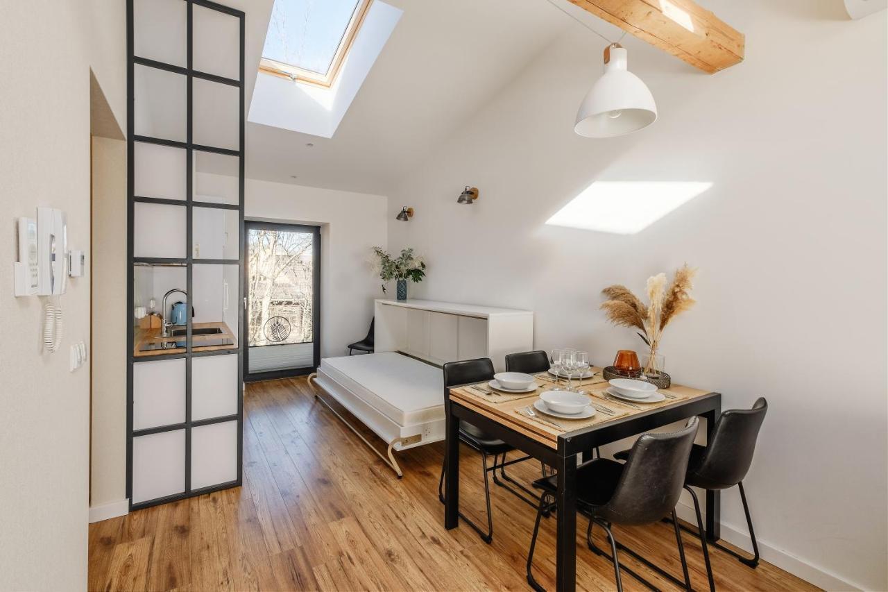 Rezydencja Ornak 5 - Stylowe Apartamenty Z Balkonami I Jacuzzi, 5 Min Pieszo Do Krupowek, Izby Podhalanskie ザコパネ エクステリア 写真